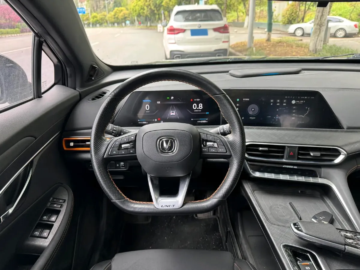 2022 ChangAn UNI-T 1.5T 188HP L4 7DCT,autocango,china used car exporter,china ev exporter,chinese used car exporter,chinese used ev exporter