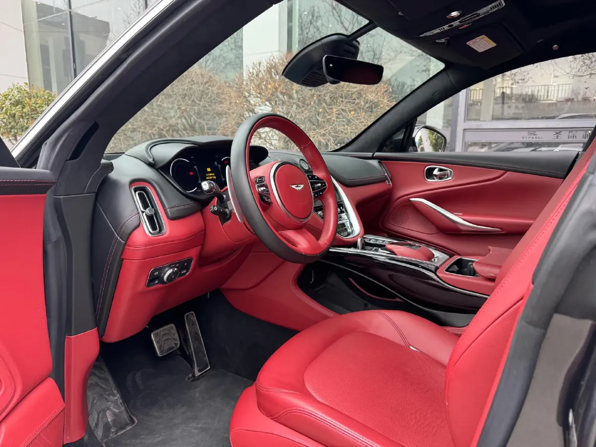 2020 Aston Martin DBX 4.0T 550HP V8 9AT,autocango,china used car exporter,china ev exporter,chinese used car exporter,chinese used ev exporter