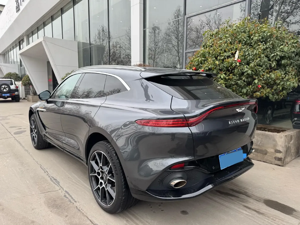 2020 Aston Martin DBX 4.0T 550HP V8 9AT,autocango,china used car exporter,china ev exporter,chinese used car exporter,chinese used ev exporter