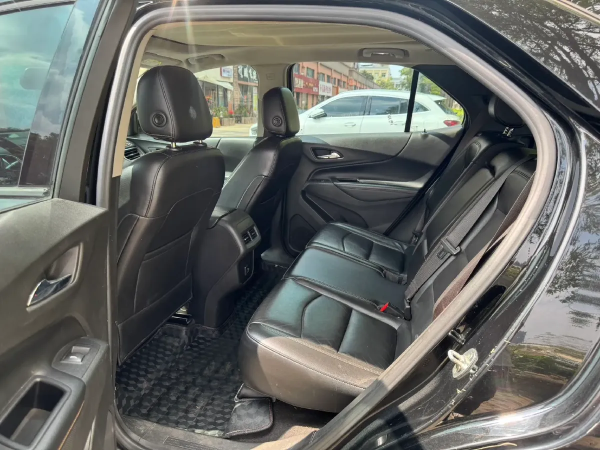 2019 Chevrolet Equinox 1.5T 169HP L4 6AT,autocango,china used car exporter,china ev exporter,chinese used car exporter,chinese used ev exporter