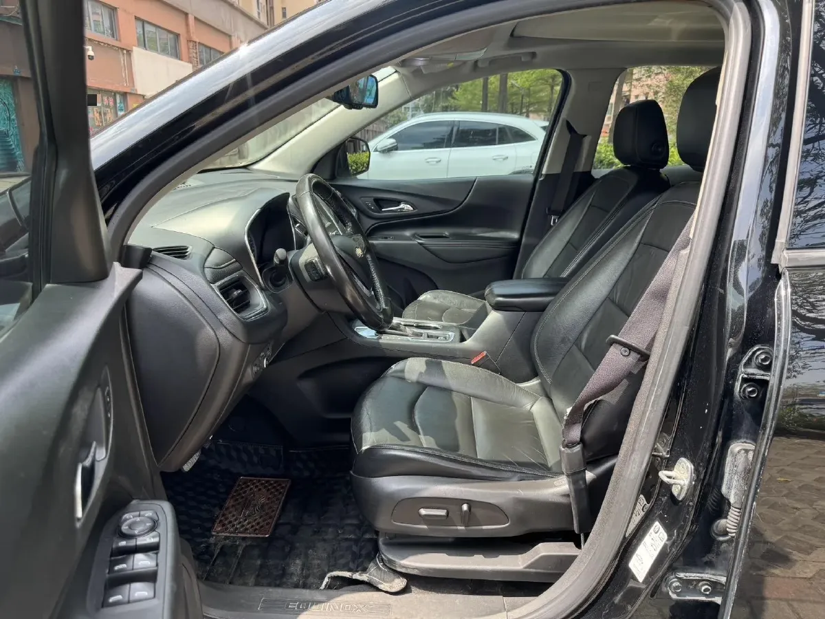 2019 Chevrolet Equinox 1.5T 169HP L4 6AT,autocango,china used car exporter,china ev exporter,chinese used car exporter,chinese used ev exporter