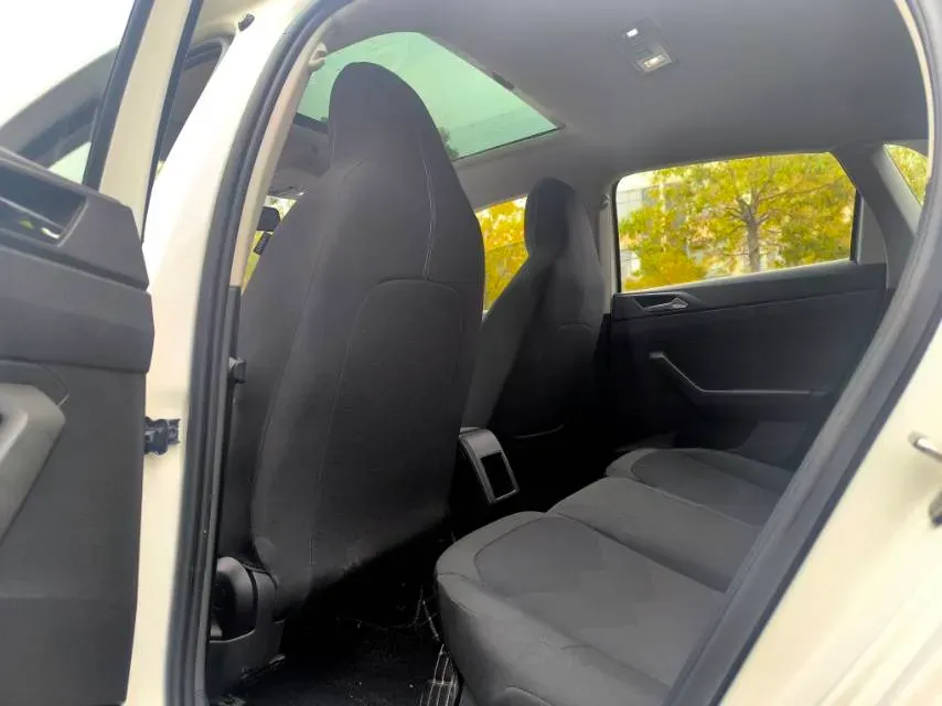 2021 Bestune T55 1.5T 169HP L4 7DCT,autocango,china used car exporter,china ev exporter,chinese used car exporter,chinese used ev exporter