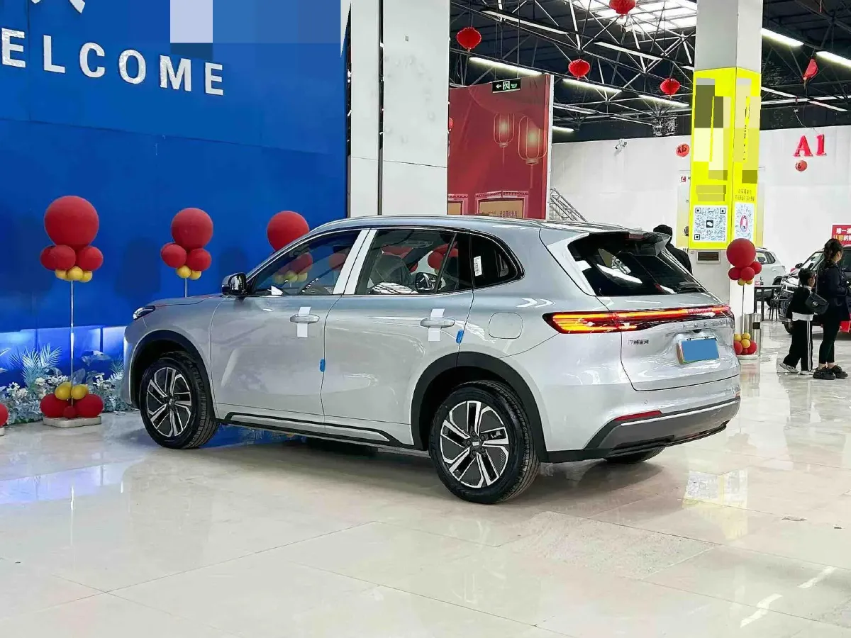 2025 LanDian E5 PLUS 1.5L 95HP L4 E-CVT PHEV 25KWH,autocango,china used car exporter,china ev exporter,chinese used car exporter,chinese used ev exporter