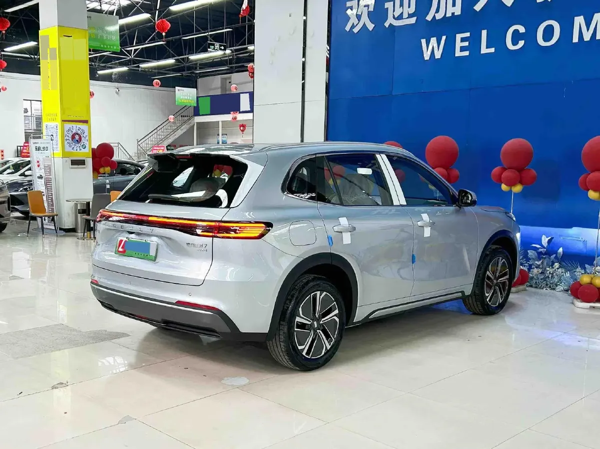2025 LanDian E5 PLUS 1.5L 95HP L4 E-CVT PHEV 25KWH,autocango,china used car exporter,china ev exporter,chinese used car exporter,chinese used ev exporter