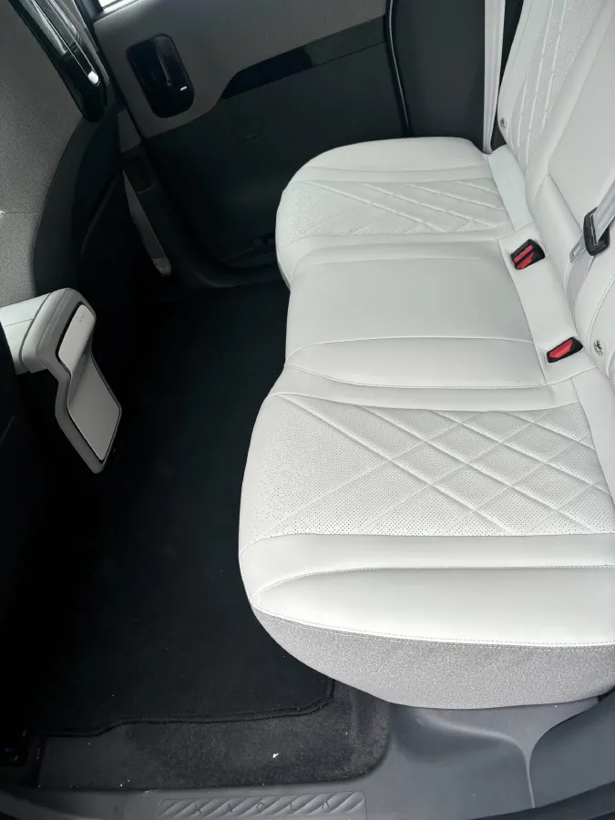 2024 ARCFOX KAOLA S BEV 58.8KWH,autocango,china used car exporter,china ev exporter,chinese used car exporter,chinese used ev exporter