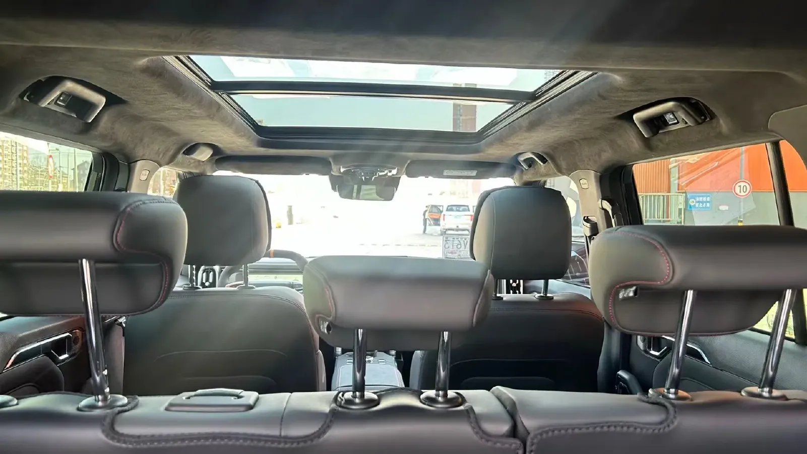 2023 Jetour Traveller 2.0T 254HP L4 7DCT,autocango,china used car exporter,china ev exporter,chinese used car exporter,chinese used ev exporter