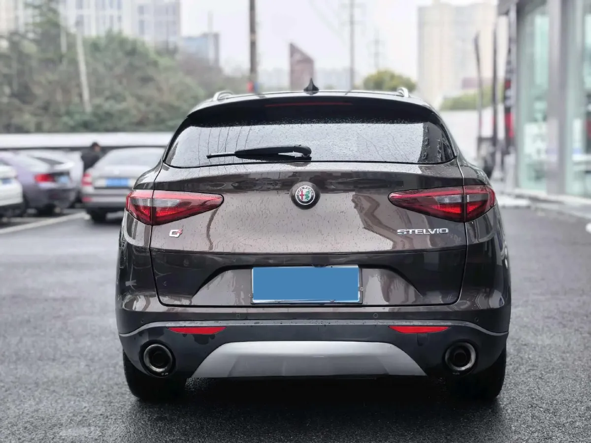 2017 Jaguar XE 2.0T 240HP L4 8AT,autocango,china used car exporter,china ev exporter,chinese used car exporter,chinese used ev exporter