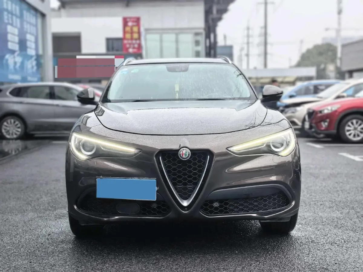 2017 Jaguar XE 2.0T 240HP L4 8AT,autocango,china used car exporter,china ev exporter,chinese used car exporter,chinese used ev exporter