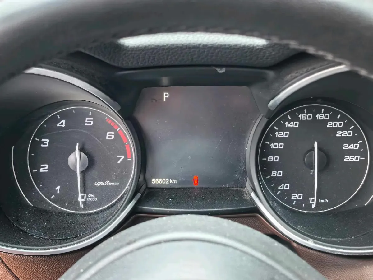 2017 Jaguar XE 2.0T 240HP L4 8AT,autocango,china used car exporter,china ev exporter,chinese used car exporter,chinese used ev exporter