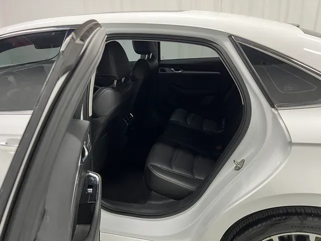 2020 Geely Binray 1.0T 133HP L3 6DCT,autocango,china used car exporter,china ev exporter,chinese used car exporter,chinese used ev exporter