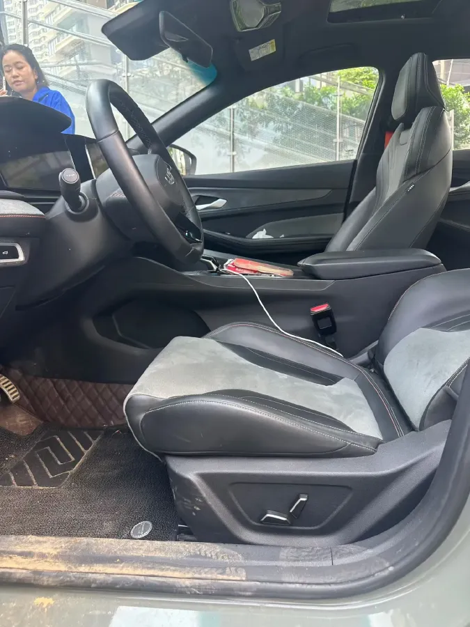 2022 Geely Binray 1.5T 181HP L4 7DCT,autocango,china used car exporter,china ev exporter,chinese used car exporter,chinese used ev exporter