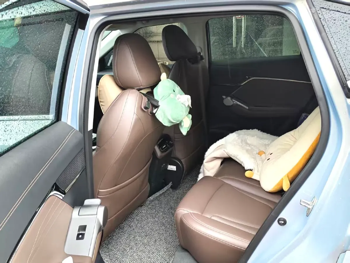 2024 GAC Trumpchi GS4 1.5T 177HP L4 7DCT,autocango,china used car exporter,china ev exporter,chinese used car exporter,chinese used ev exporter