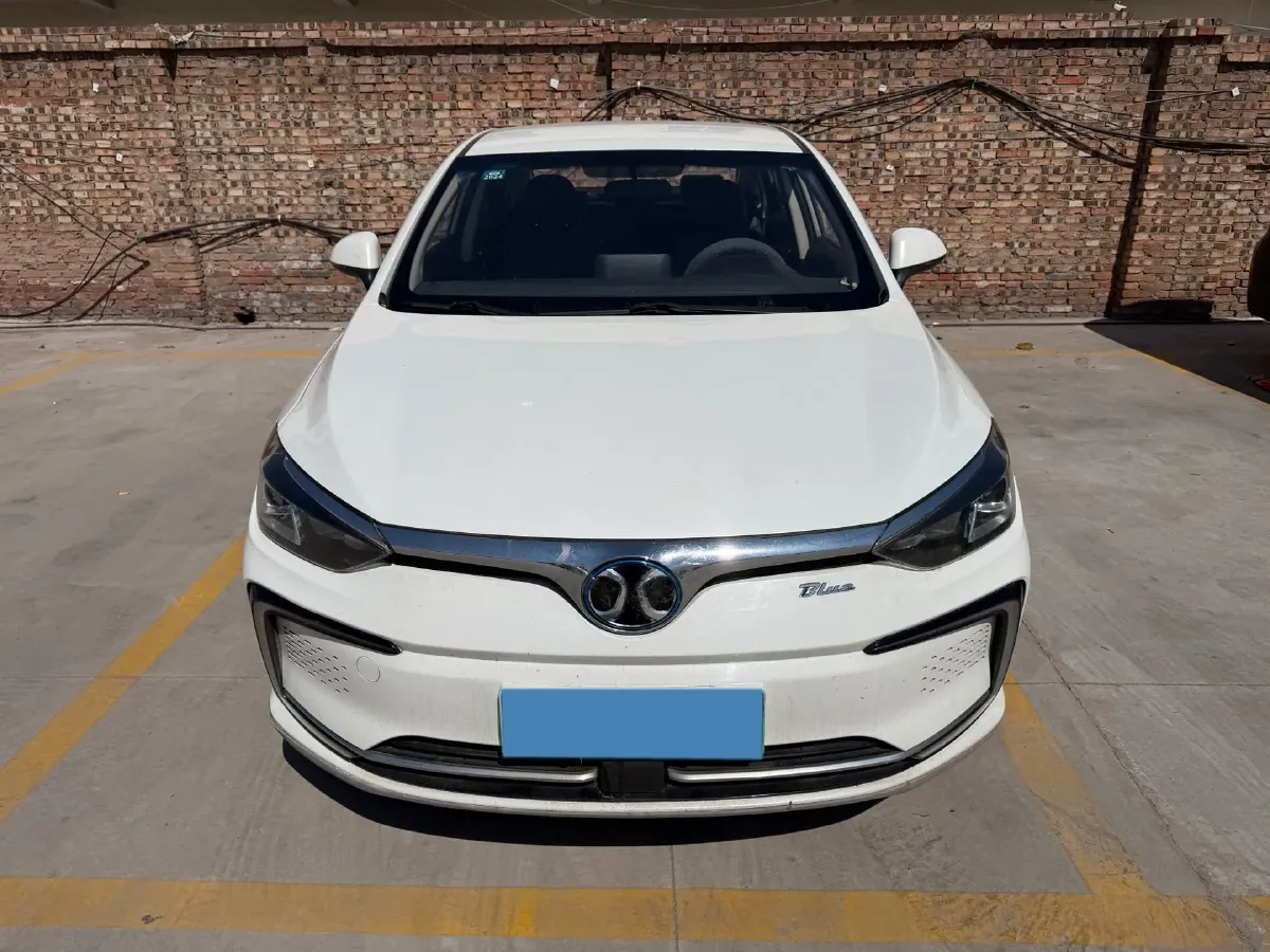 2018 BeiJing Auto EU5 BEV 53.66KWH,autocango,china used car exporter,china ev exporter,chinese used car exporter,chinese used ev exporter