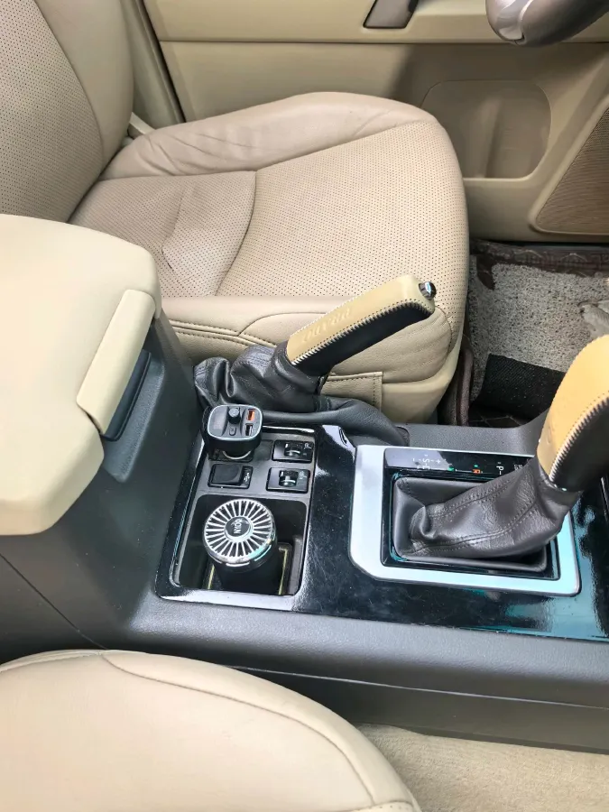 2017 Toyota Corolla 1.6L 122HP L4 CVT,autocango,china used car exporter,china ev exporter,chinese used car exporter,chinese used ev exporter