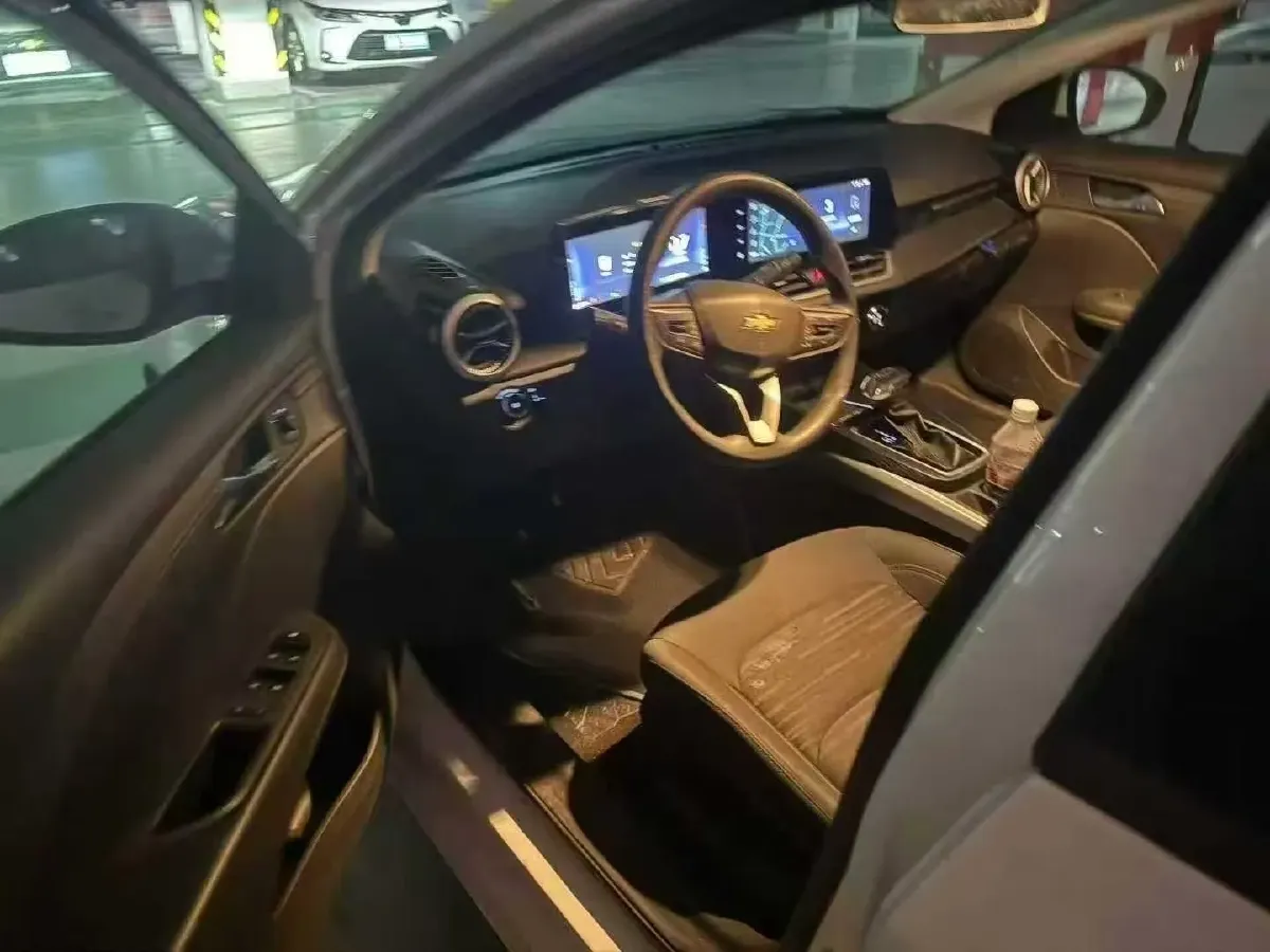 2023 Chevrolet Monza 1.5L 113HP L4 6DCT,autocango,china used car exporter,china ev exporter,chinese used car exporter,chinese used ev exporter