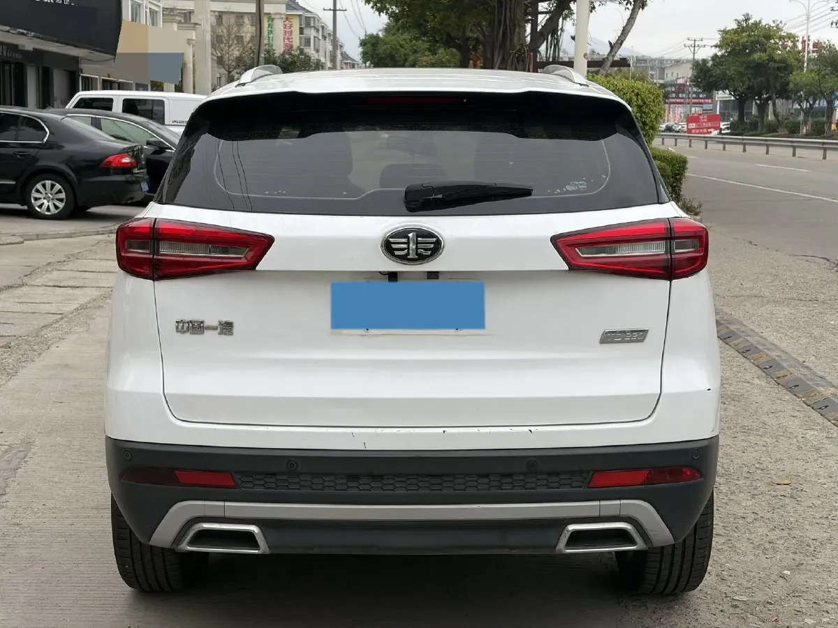 2018 FAW Senia R9 1.2T 143HP L4 7DCT,autocango,china used car exporter,china ev exporter,chinese used car exporter,chinese used ev exporter