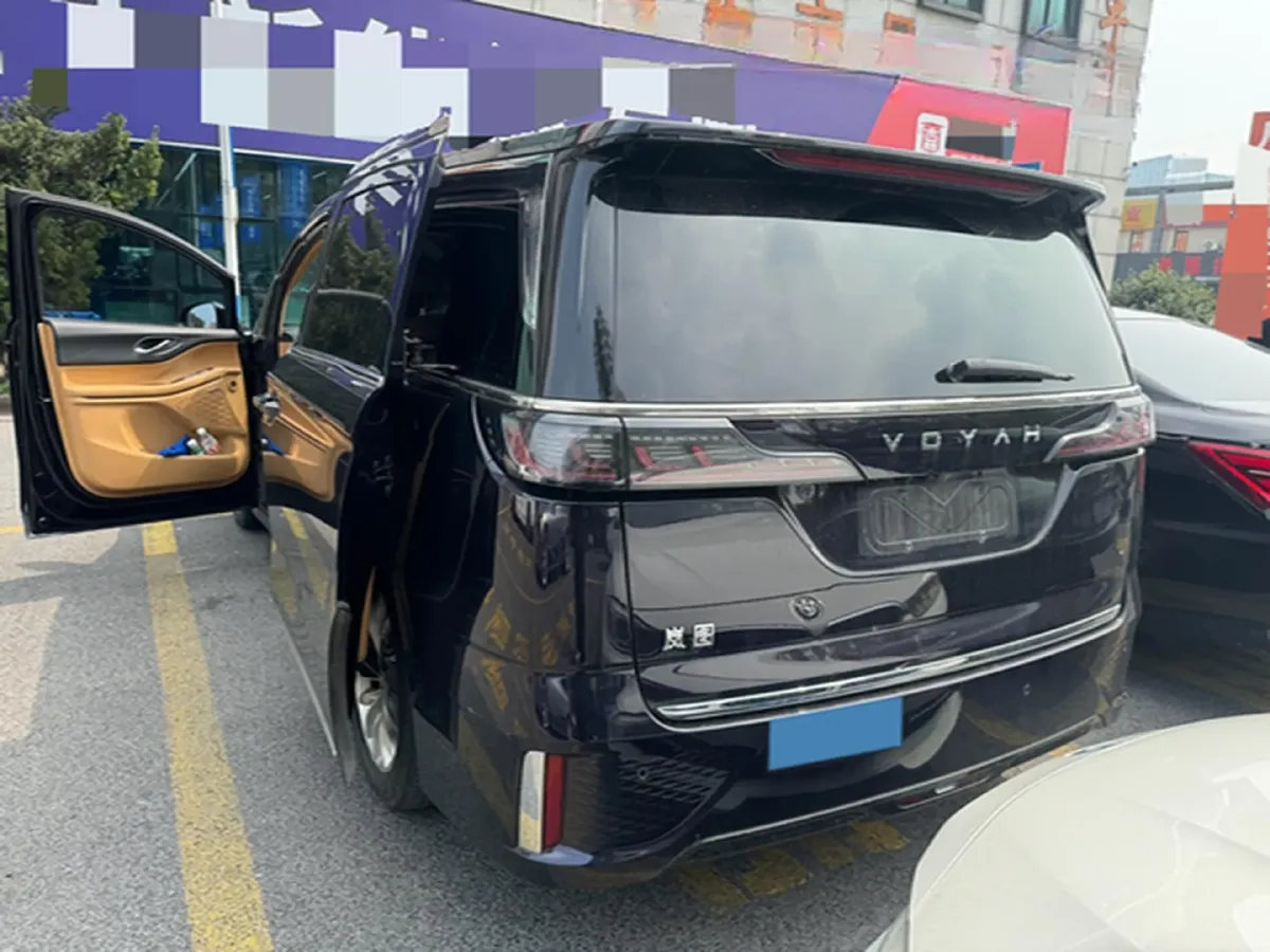 2022 Voyah Dream 1.5T 136HP L4 PHEV 25.57KWH,autocango,china used car exporter,china ev exporter,chinese used car exporter,chinese used ev exporter