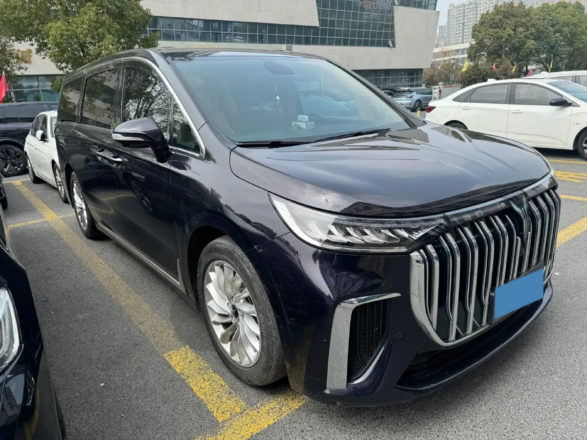 2022 Voyah Dream 1.5T 136HP L4 PHEV 25.57KWH,autocango,china used car exporter,china ev exporter,chinese used car exporter,chinese used ev exporter