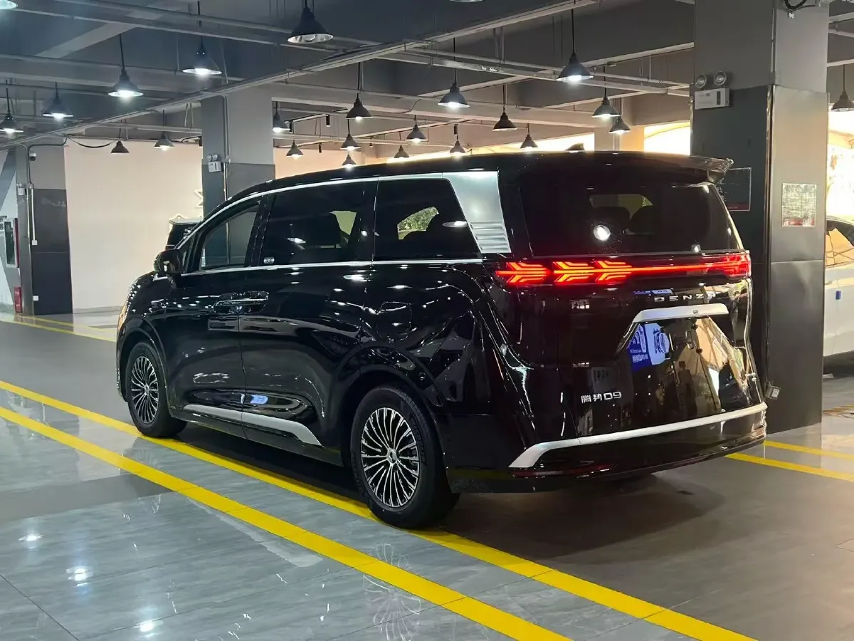 2025 Denza D9 1.5T 156HP L4 E-CVT PHEV 40KWH,autocango,china used car exporter,china ev exporter,chinese used car exporter,chinese used ev exporter