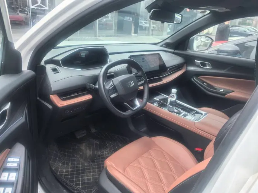 2023 Venucia VX6 BEV 62KWH,autocango,china used car exporter,china ev exporter,chinese used car exporter,chinese used ev exporter