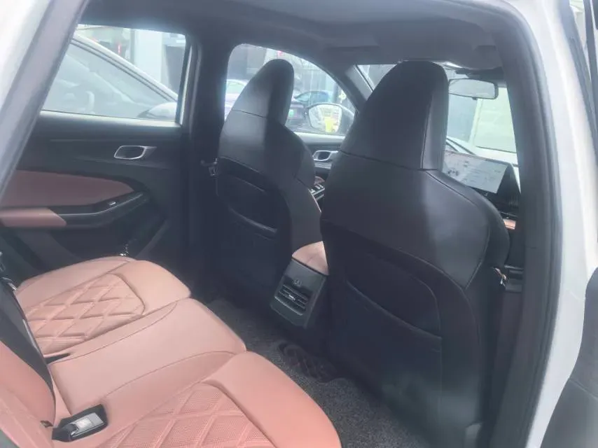 2023 Venucia VX6 BEV 62KWH,autocango,china used car exporter,china ev exporter,chinese used car exporter,chinese used ev exporter