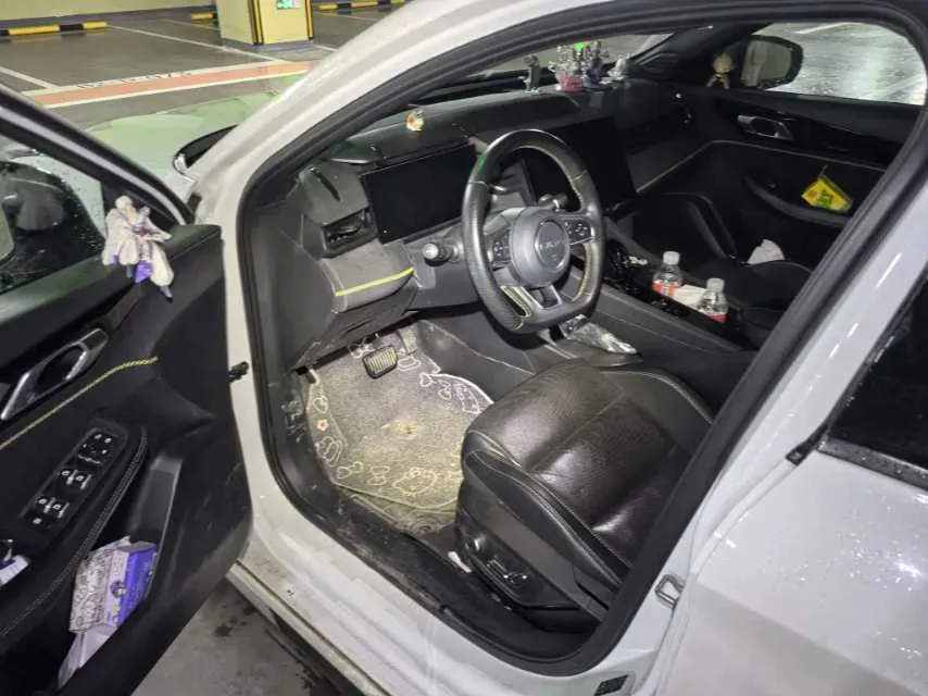 2023 LYNK&CO 03 2.0T 254HP L4 7DCT,autocango,china used car exporter,china ev exporter,chinese used car exporter,chinese used ev exporter