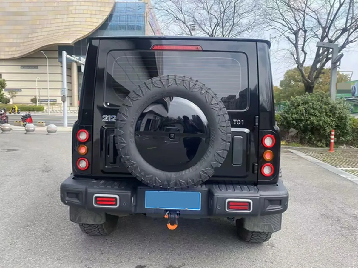 2025 212 212 T01 2.0T 252HP L4 8AT,autocango,china used car exporter,china ev exporter,chinese used car exporter,chinese used ev exporter