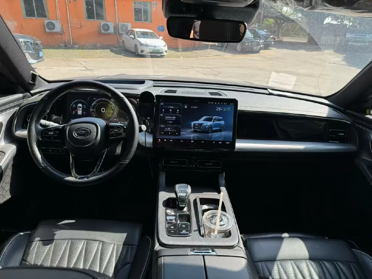 2024 GAC Trumpchi GS8 2.0T 190HP L4 E-CVT Hybrid,autocango,china used car exporter,china ev exporter,chinese used car exporter,chinese used ev exporter