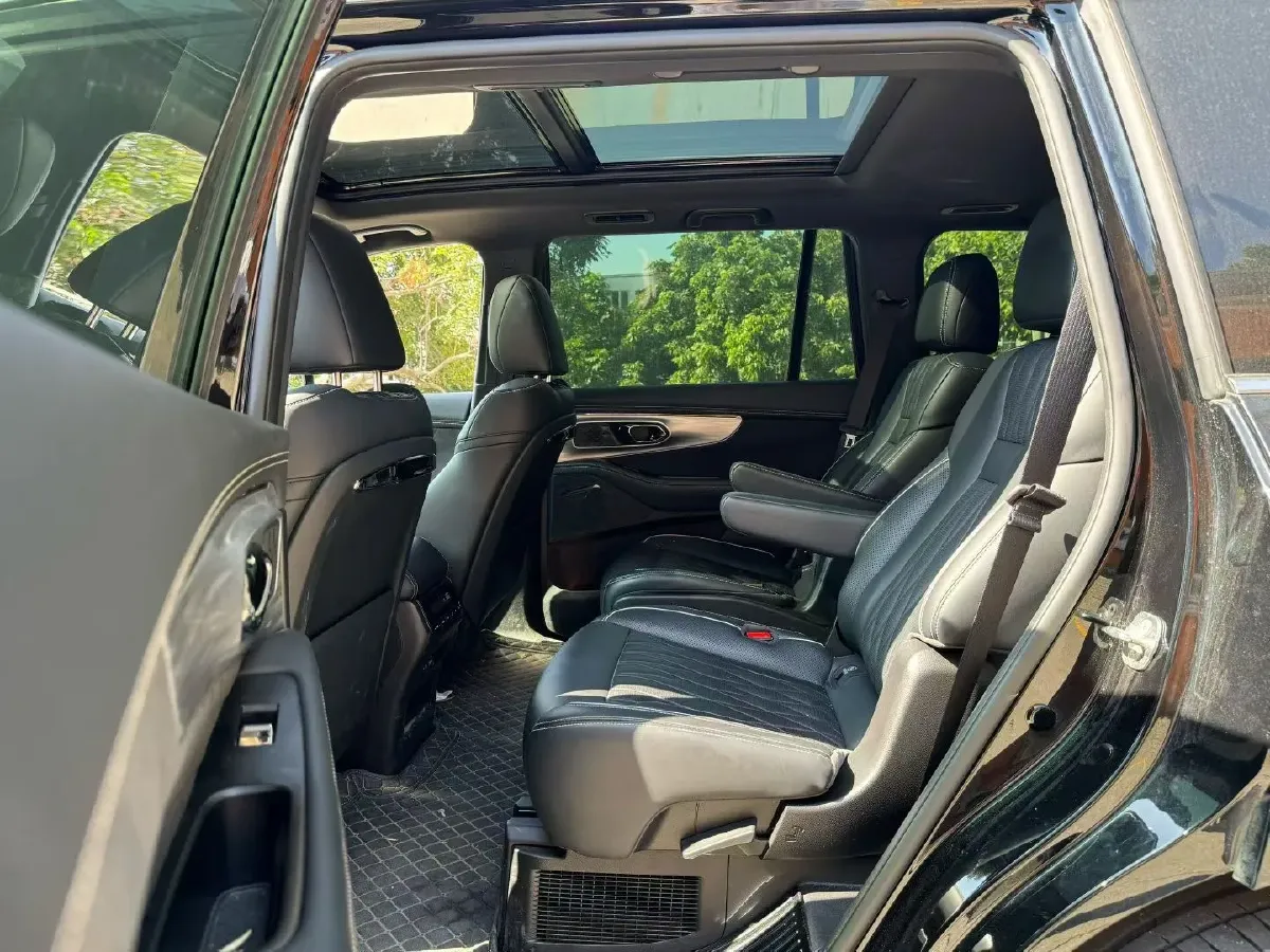 2024 GAC Trumpchi GS8 2.0T 190HP L4 E-CVT Hybrid,autocango,china used car exporter,china ev exporter,chinese used car exporter,chinese used ev exporter