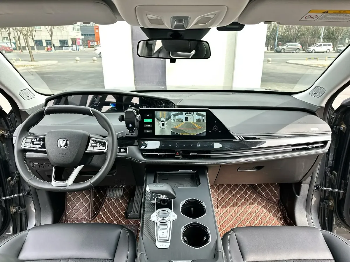 2023 ChangAn UNI-K 2.0T 233HP L4 8AT,autocango,china used car exporter,china ev exporter,chinese used car exporter,chinese used ev exporter