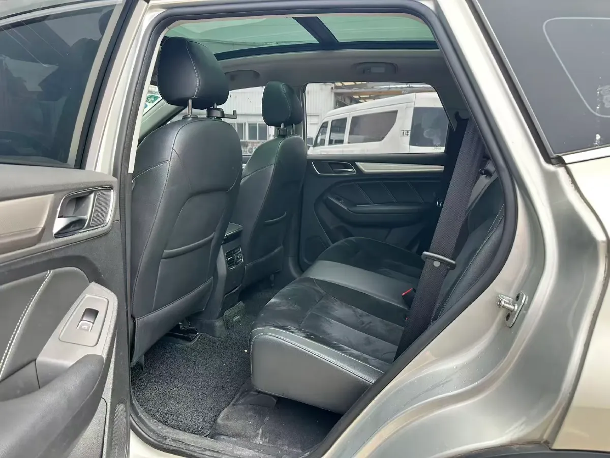 2017 Roewe RX5 1.5T 169HP L4 2AT PHEV 12KWH,autocango,china used car exporter,china ev exporter,chinese used car exporter,chinese used ev exporter