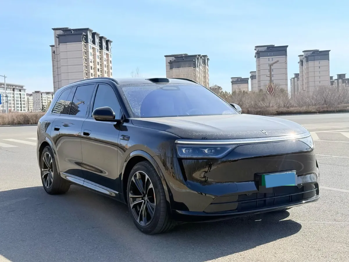 2025 AITO AITO M8 REEV 160HP REEV 53.4KWH,autocango,china used car exporter,china ev exporter,chinese used car exporter,chinese used ev exporter