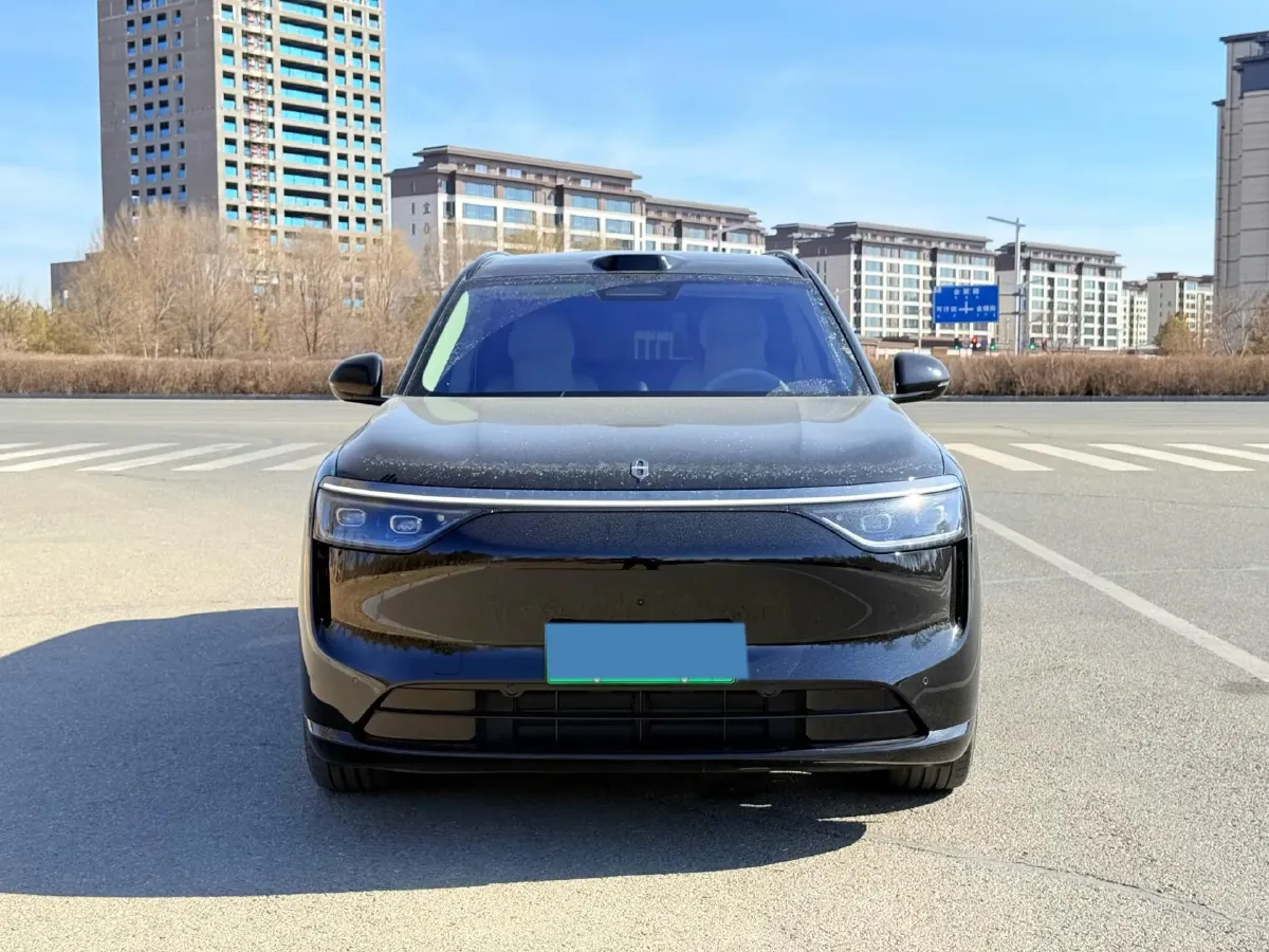 2025 AITO AITO M8 REEV 160HP REEV 53.4KWH,autocango,china used car exporter,china ev exporter,chinese used car exporter,chinese used ev exporter