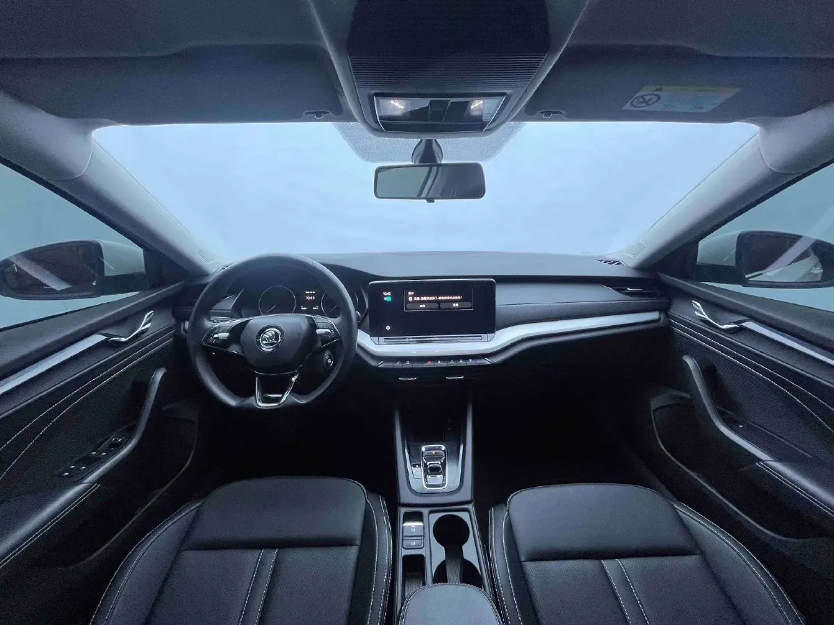 2022 Skoda Octavia 1.4T 150HP L4 7DCT,autocango,china used car exporter,china ev exporter,chinese used car exporter,chinese used ev exporter