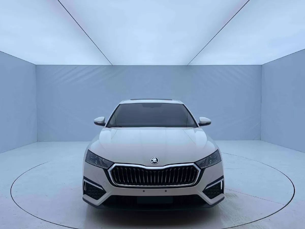2022 Skoda Octavia 1.4T 150HP L4 7DCT,autocango,china used car exporter,china ev exporter,chinese used car exporter,chinese used ev exporter