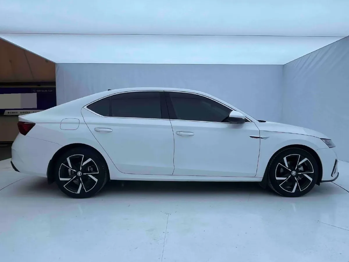 2022 Skoda Octavia 1.4T 150HP L4 7DCT,autocango,china used car exporter,china ev exporter,chinese used car exporter,chinese used ev exporter