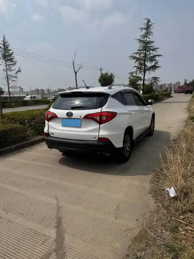 2018 BYD Song 1.5T 154HP L4 6MT,autocango,china used car exporter,china ev exporter,chinese used car exporter,chinese used ev exporter