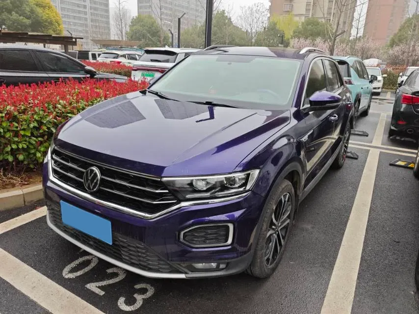 2022 Volkswagen T-Roc 1.4T 150HP L4 7DCT,autocango,china used car exporter,china ev exporter,chinese used car exporter,chinese used ev exporter