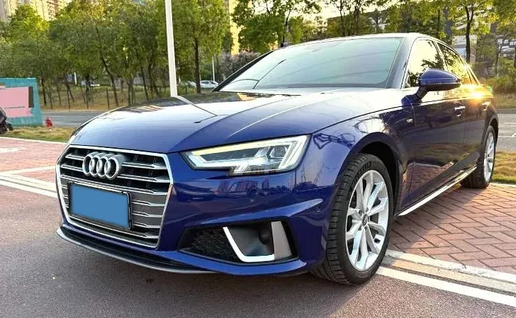 2019 Audi A4L 2.0T 190HP L4 7DCT,autocango,china used car exporter,china ev exporter,chinese used car exporter,chinese used ev exporter