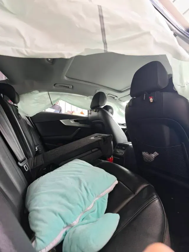 2019 Audi A4L 2.0T 190HP L4 7DCT,autocango,china used car exporter,china ev exporter,chinese used car exporter,chinese used ev exporter