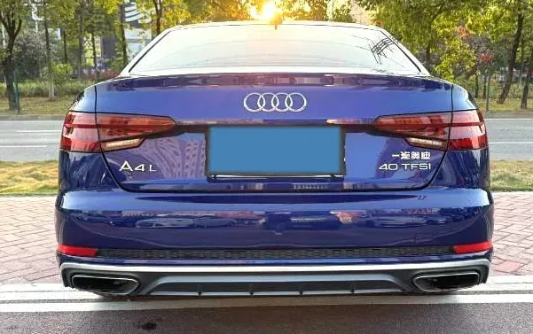 2019 Audi A4L 2.0T 190HP L4 7DCT,autocango,china used car exporter,china ev exporter,chinese used car exporter,chinese used ev exporter