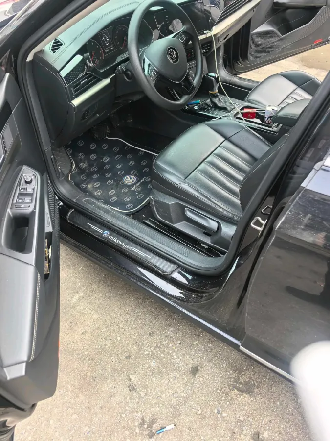 2021 Volkswagen Passat 1.4T 150HP L4 7DCT,autocango,china used car exporter,china ev exporter,chinese used car exporter,chinese used ev exporter