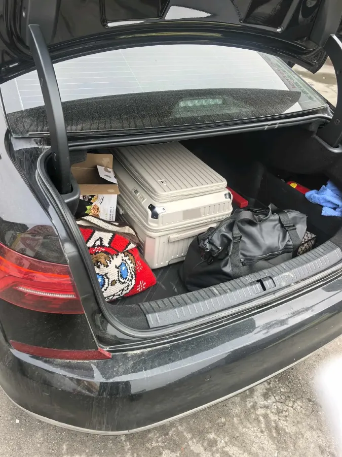 2021 Volkswagen Passat 1.4T 150HP L4 7DCT,autocango,china used car exporter,china ev exporter,chinese used car exporter,chinese used ev exporter