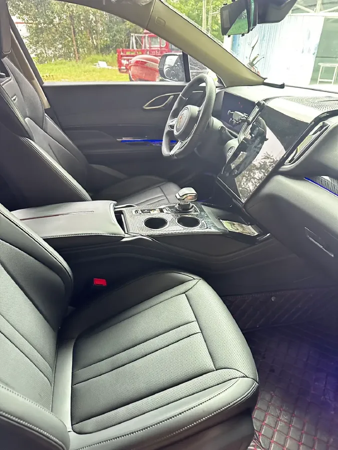 2024 HongQi HS3 1.5T 169HP L4 7DCT,autocango,china used car exporter,china ev exporter,chinese used car exporter,chinese used ev exporter