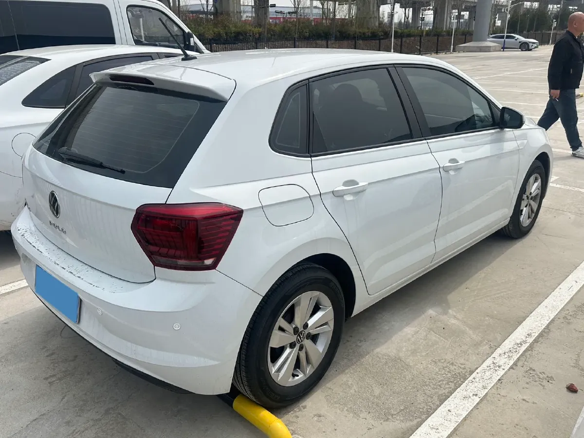 2023 Volkswagen Polo 1.5L 110HP L4 6AT,autocango,china used car exporter,china ev exporter,chinese used car exporter,chinese used ev exporter