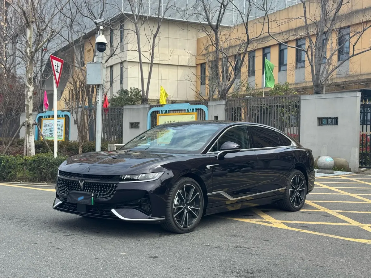 2024 Voyah ZhuiGuang 1.5T 136HP L4 PHEV 43KWH,autocango,china used car exporter,china ev exporter,chinese used car exporter,chinese used ev exporter