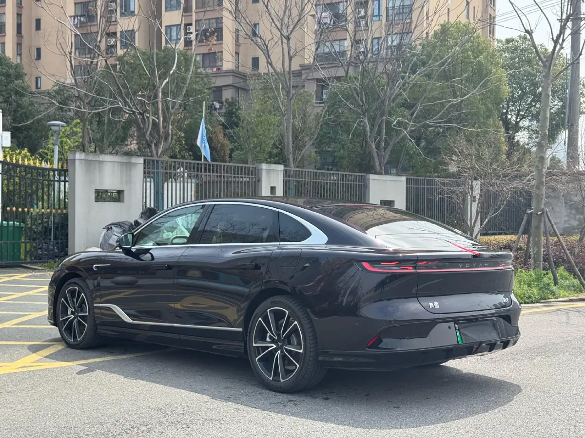 2024 Voyah ZhuiGuang 1.5T 136HP L4 PHEV 43KWH,autocango,china used car exporter,china ev exporter,chinese used car exporter,chinese used ev exporter