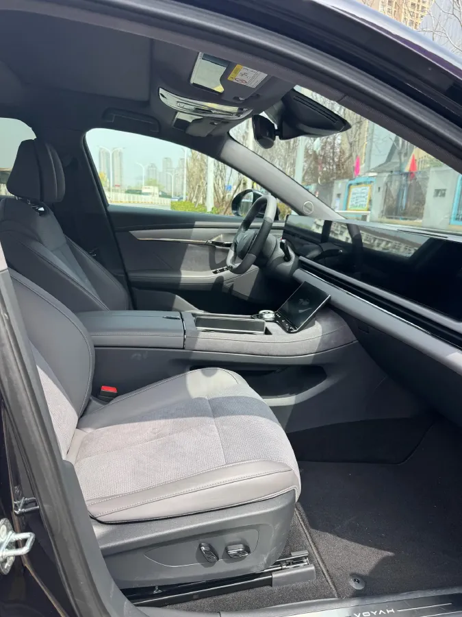 2024 Voyah ZhuiGuang 1.5T 136HP L4 PHEV 43KWH,autocango,china used car exporter,china ev exporter,chinese used car exporter,chinese used ev exporter