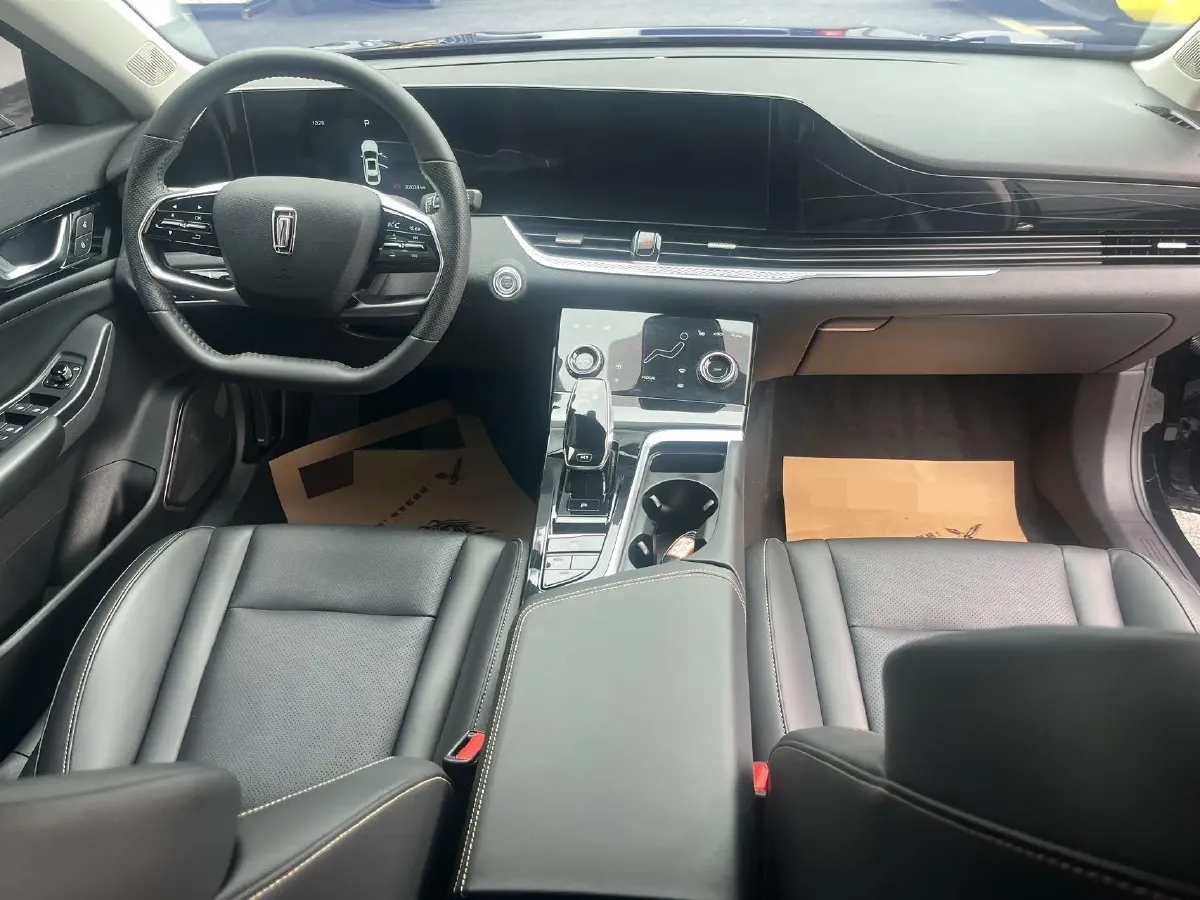 2023 Bestune B70 1.5T 169HP L4 7DCT,autocango,china used car exporter,china ev exporter,chinese used car exporter,chinese used ev exporter