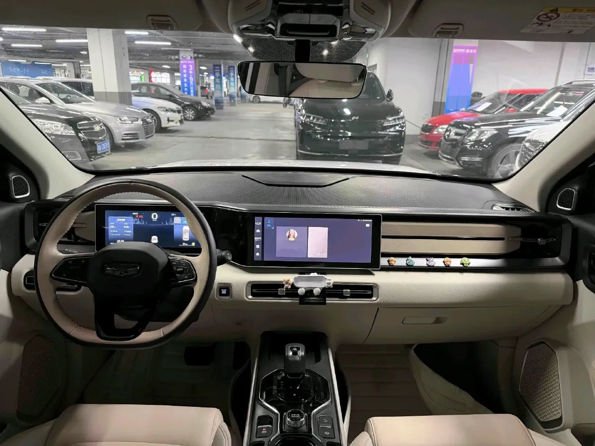 2023 Geely ICON 1.5T 181HP L4 7DCT,autocango,china used car exporter,china ev exporter,chinese used car exporter,chinese used ev exporter